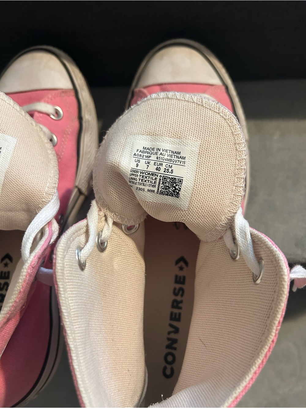 Converse High Top Sneakers in Pink Canvas - Women’s size 9 - Picture 7 of 7